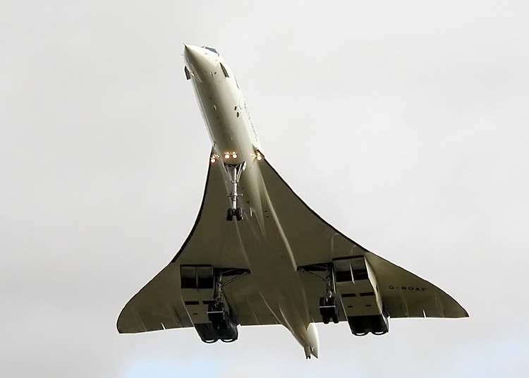 Concorde_216_(G-BOAF)_last_flight